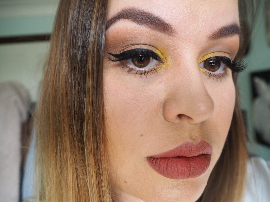 Kylie Jenner yellow eyeshadow makeup look recreation image