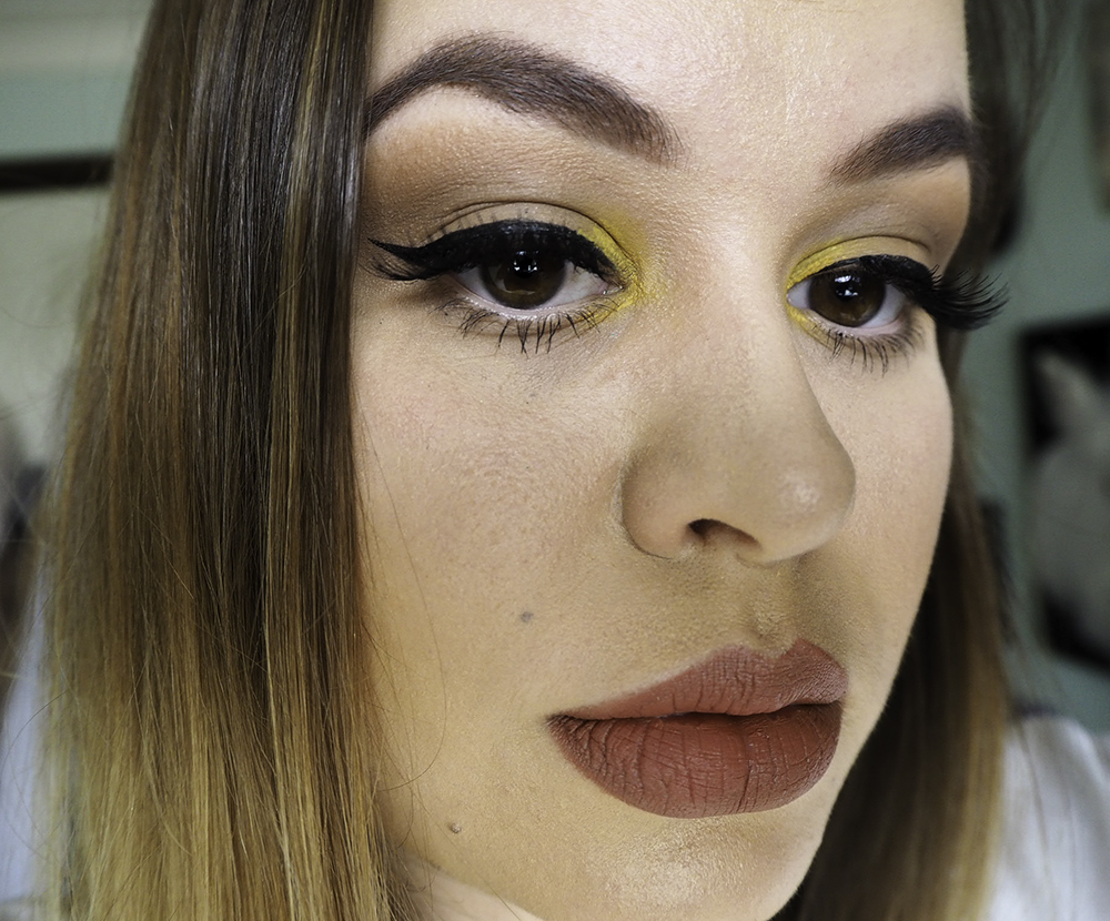 Kylie Jenner yellow eyeshadow inspired makeup look image