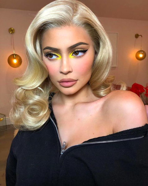 Kylie Jenner yellow eyeshadow makeup image