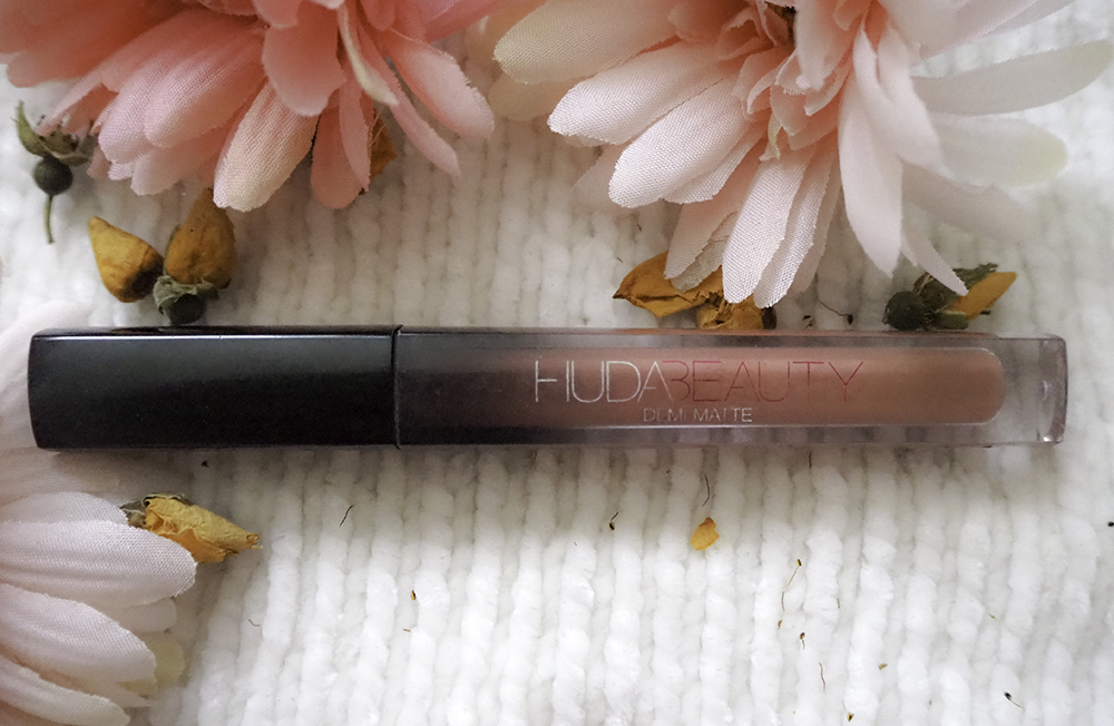 Huda Beauty Demi Matte Lipstick in Feminist image
