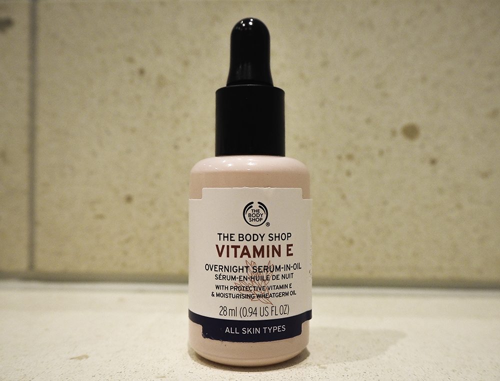 The Body Shop Vitamin E Overnight Serum-In-Oil image