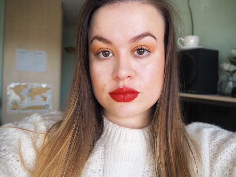 Parisian makeup look - A Woman's Confidence