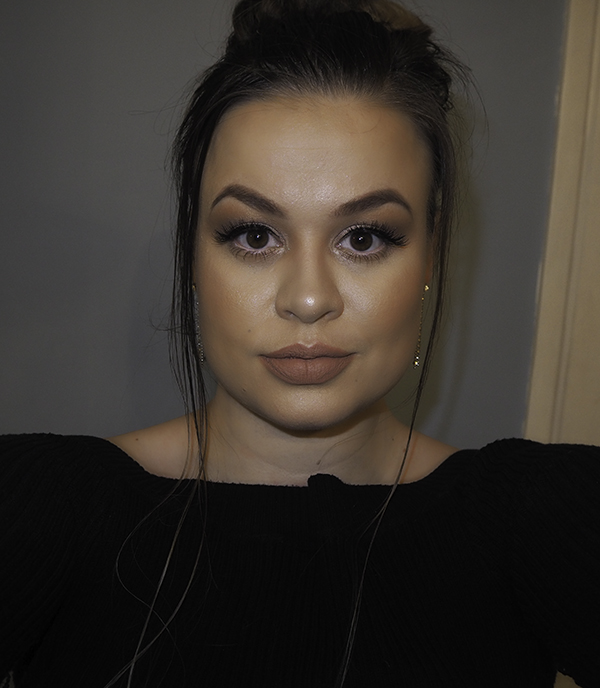 Winter makeup look image