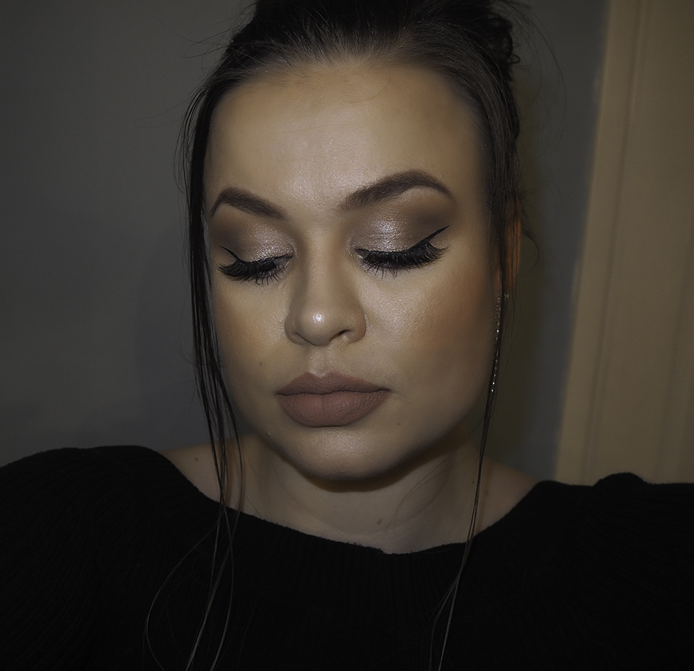 Winter makeup look A Woman's