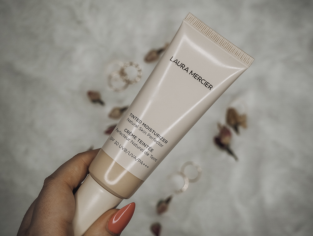 Laura Mercier Tinted Moisturiser SPF30 image