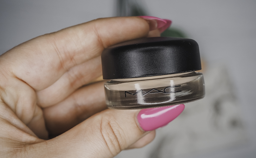 mac pro longwear paint pot concealer for nose