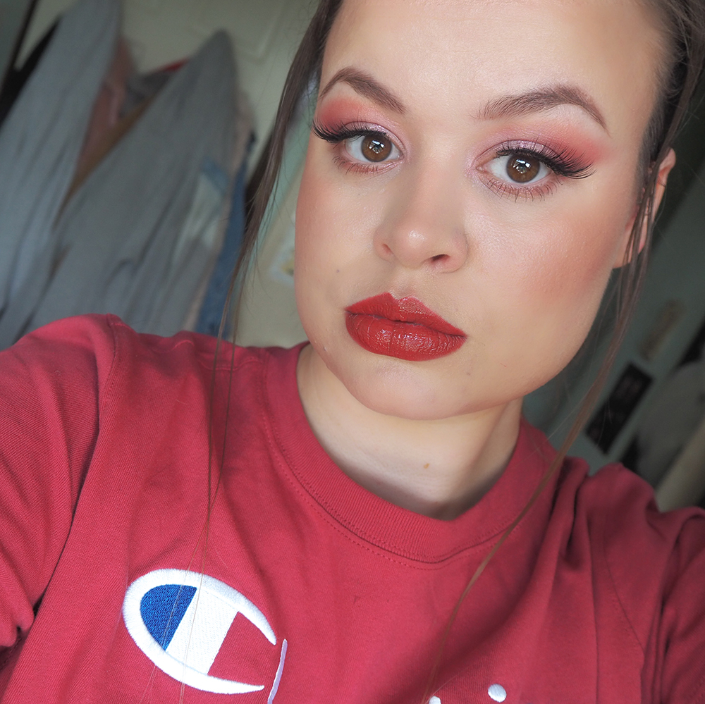 Hindash rosy makeup look image