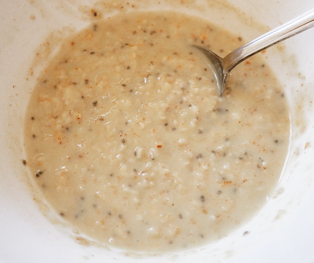 Porridge with peanut butter and chia seeds image