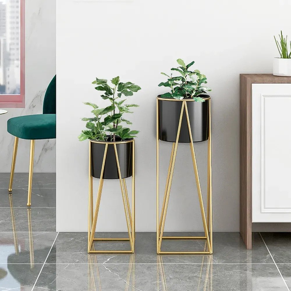 Homary black and gold planters image