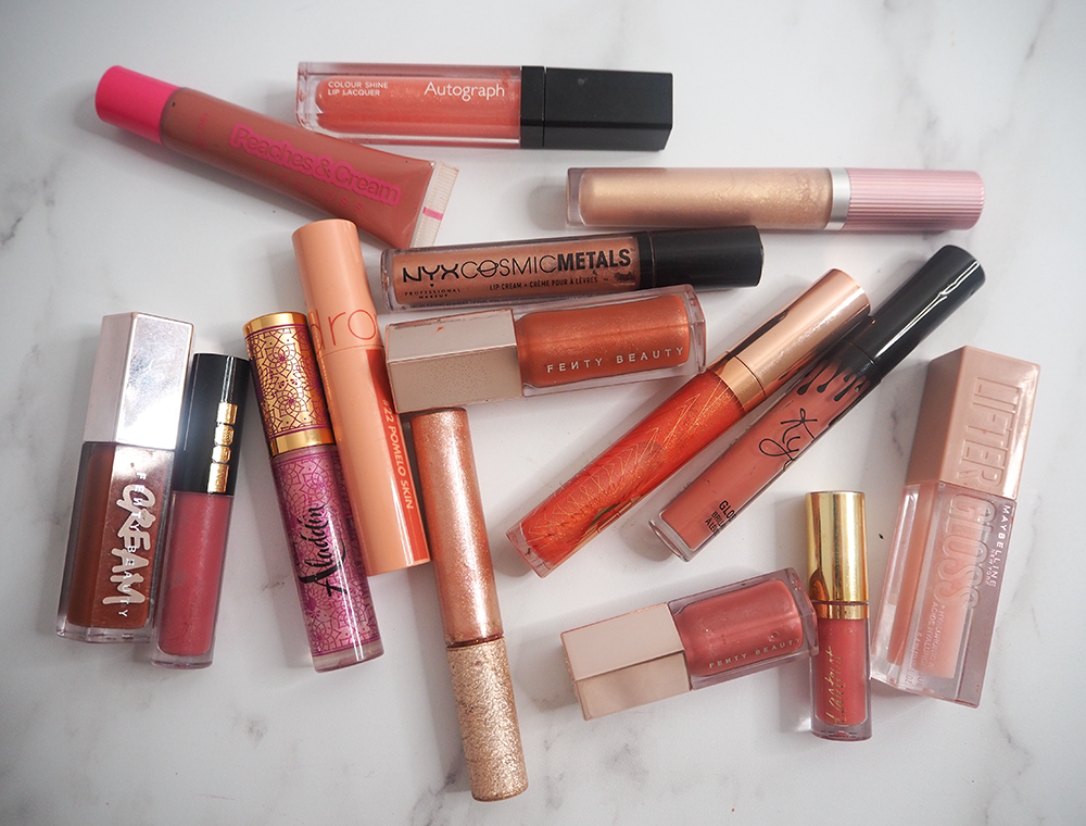 Lip glosses flatlay