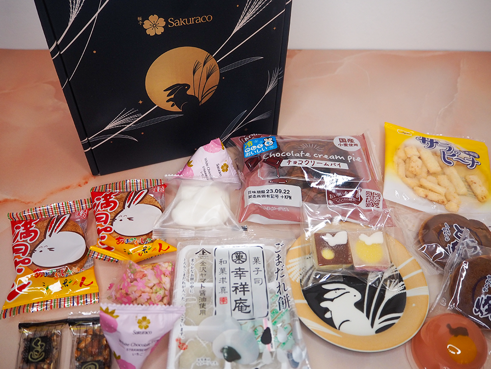 Sakuraco Japanese snack box image