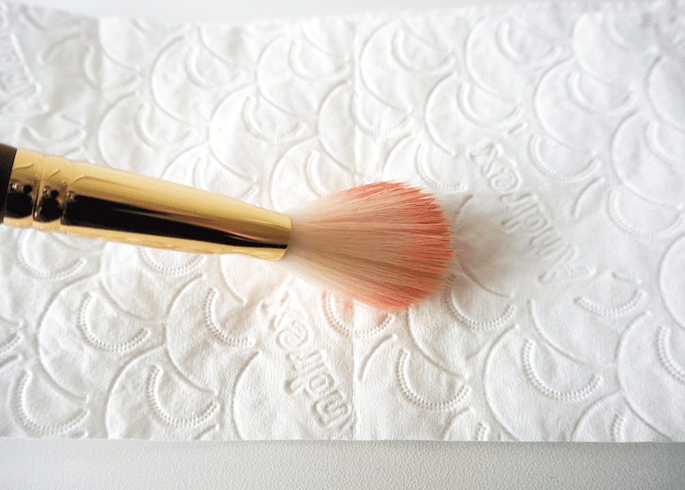 ISOCLEAN makeup brush cleaning image