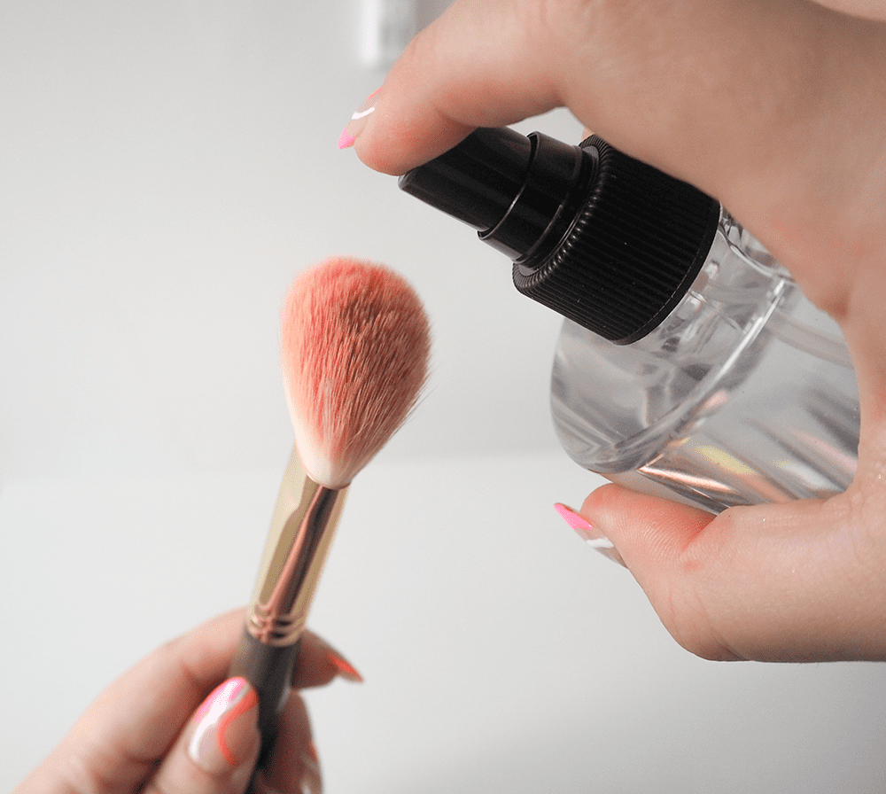 ISOCLEAN is the best and quickest way to clean your makeup brushes - A Woman's  Confidence