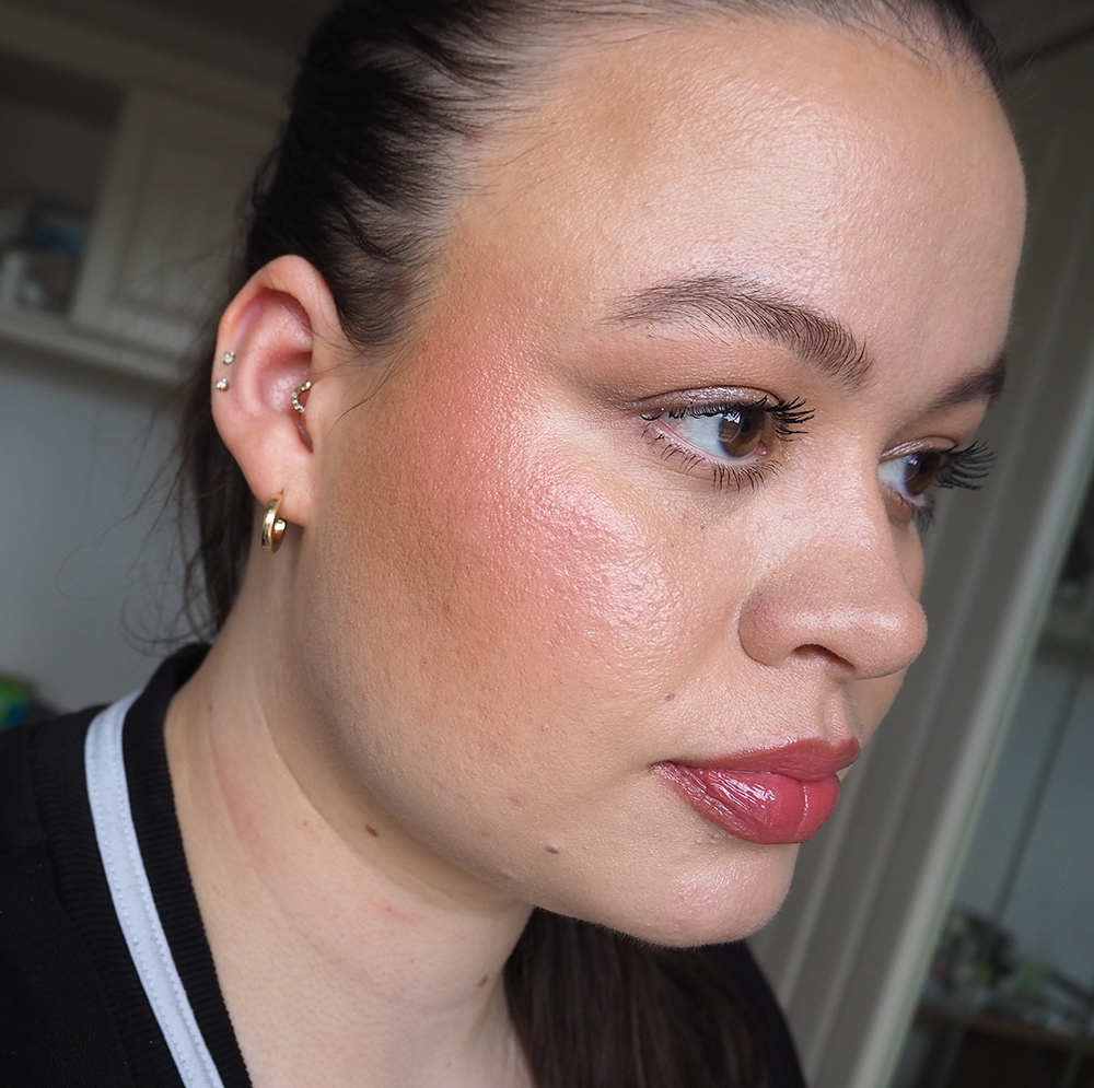 Dior Forever Glow Maximizer Rosy makeup look image 
