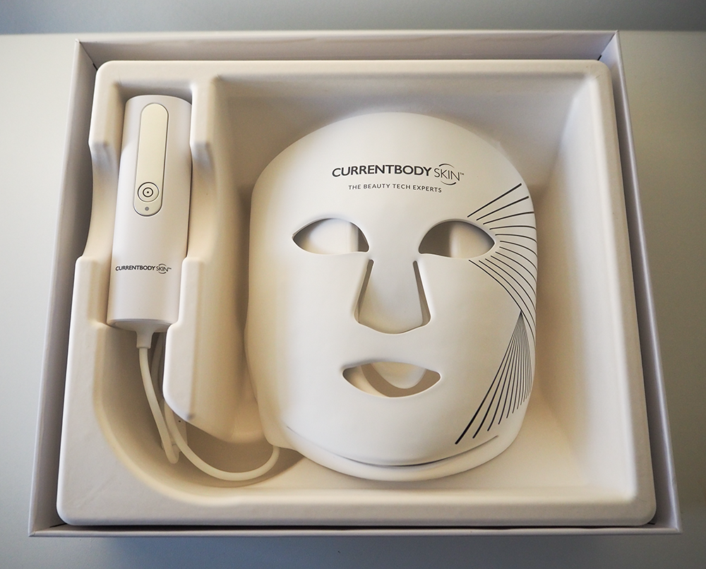 CurrentBody Skin LED Light Therapy Face Mask: Series 2 image