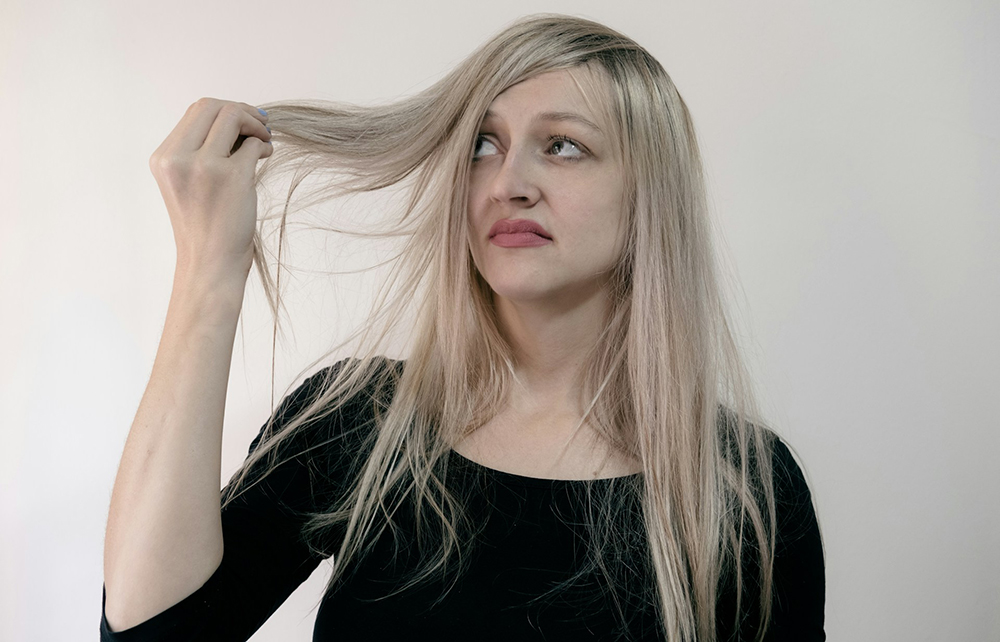 How to protect hair from chemicals image