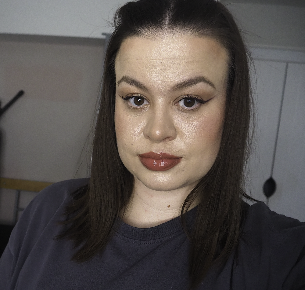 Perricone MD Glow Balm makeup look image