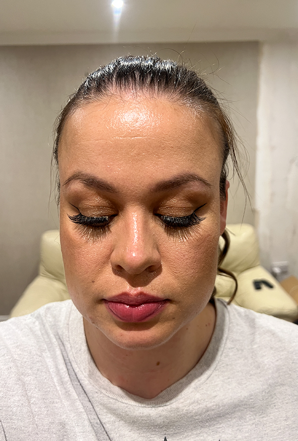 Victoria Beckham Beauty Foundation Drops wear test image