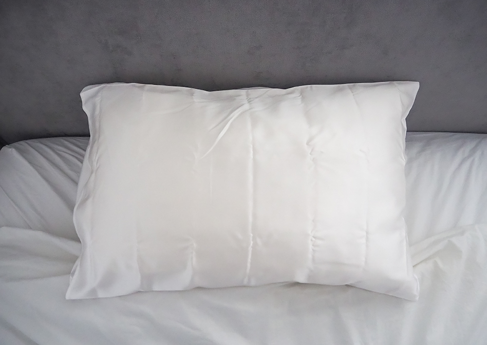 Lunelle 22 momme silk pillowcase image