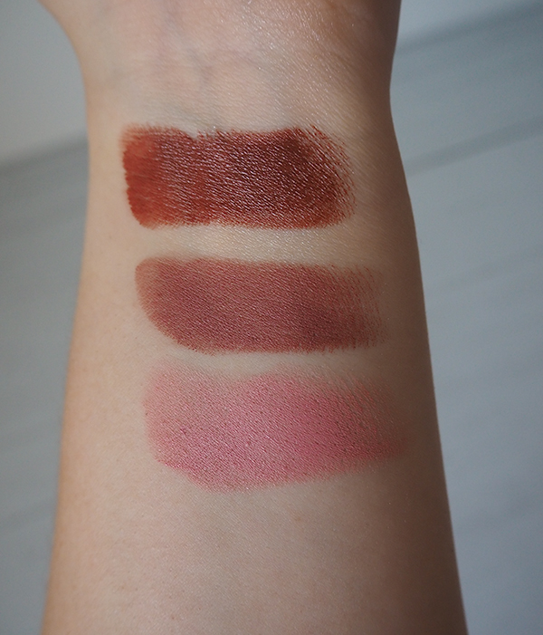 Rhode Pocket Blush swatches
